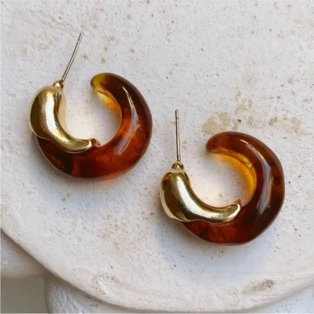 NWOT Anthropologie Amber Gold Hoop Earrings